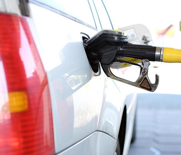 Ceny paliw w Polsce. Benzyna i LPG tanieją, ale diesel nie chce odpuścić-53719