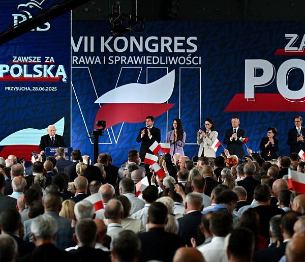 Politycy PiS: po wyborach parlamentarnych w 2023 r. w PiS nastąpiła ewolucyjna zmi-53782