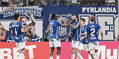 Ekstraklasa piłkarska: zwycięstwo mistrza, rozpędzony beniaminek z Płocka-54838