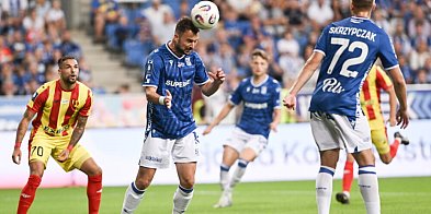 Ekstraklasa piłkarska: remis mistrza z Koroną-55531