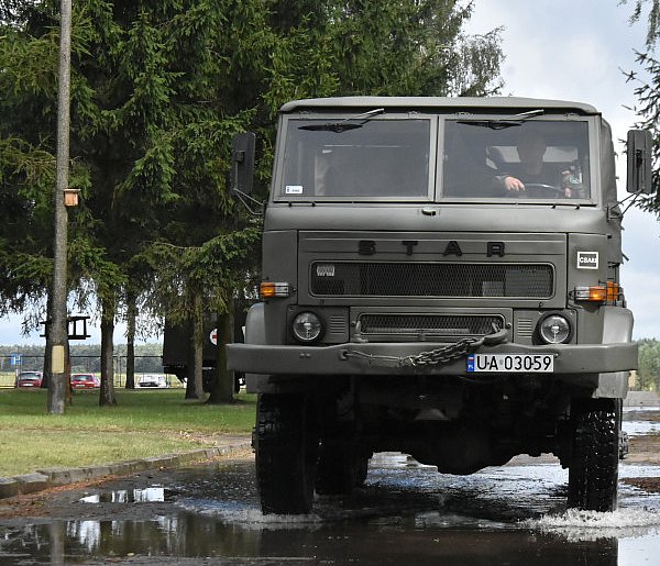 Kolumny wojskowe wyjadą na ulice. Wojsko zapowiada wielkie manewry-55646