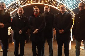 Fotorelacja II: Iskry Jarmark Bożonarodzeniowy w Żarkach-1042