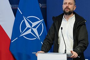 Szef MON: w obliczu poważnych zagrożeń wojsko musi współpracować z cywilnymi szpit-58496