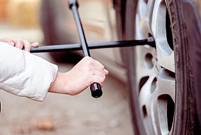 Z pozoru drobiazg, a może skończyć się tragedią. Urząd ostrzega kierowców-59444