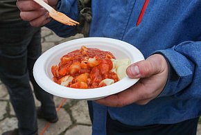 Wsparcie terapeutów i wspólne posiłki w ramach IX Dnia Ubogich w Łodzi-59468