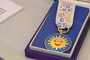 Do grona Dam i Kawalerów Orderu Uśmiechu dołączy siedem osób-59511