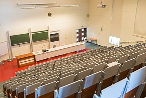 Uczelnie przeżywają oblężenie. Ten kierunek przyciąga tłumy-60221