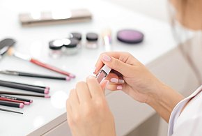 Nie używaj tych kosmetyków. GIS ostrzega przed produktami-60354