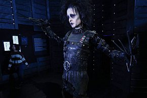 Od dziwaka z Burbank po wizjonera Hollywood – 35 lat temu Tim Burton nakręcił „Edw-61129