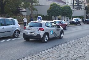 17-latkowie dostaną „prawko”. Nowe przepisy stawiają twarde warunki-61837