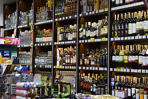 To codzienność wielu Polaków. Nowe dane o alkoholu niepokoją-62033