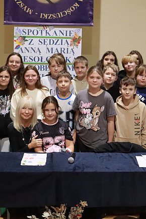Fotorelacja: Sędzia Anna Maria Wesołowska w SP3 Myszków-919
