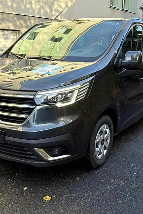 Nowy samochód dla podopiecznych Środowiskowego Domu Samopomocy w Żarkach-955