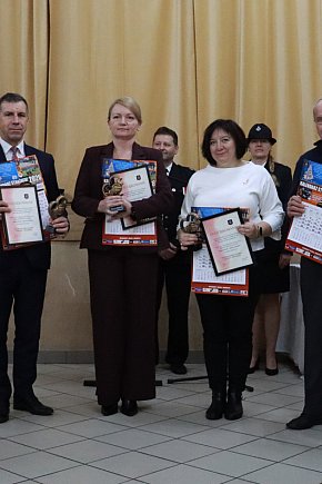 Fotorelacja II: Przekazanie samochodu ratowniczo-gaśniczego dla OSP Myszków-Smudzówka-1038