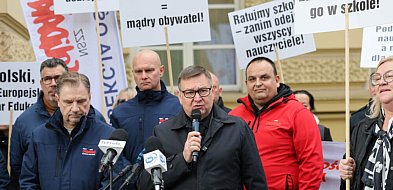 Oświatowa „Solidarność” protestowała w Dniu Nauczyciela; przewodniczący: nie mamy-58246