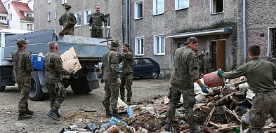 Komisja Europejska wypłaciła Polsce 76 mln euro z Funduszu Solidarności na pomoc p-60841