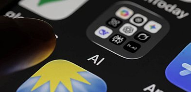 Ekspert: AI hakuje nasz system myślenia, żeby nas do czegoś przekonać-61634