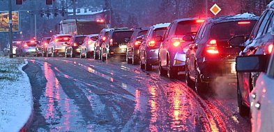 IMGW ostrzega: marznące opady deszczu powodujące gołoledź w dziewięciu województwa-61654