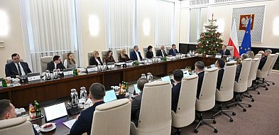 Rząd przyjął projekt ustawy o statusie osoby najbliższej w związku i umowie o wspó-61775