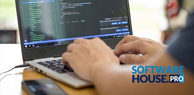 Software house Polska – jak wybrać partnera do tworzenia aplikacji webowych