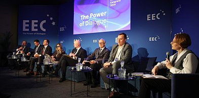 EKG 2026: cyberprzestrzeń to pole walki o bezpieczeństwo państwa i gospodarki (Med