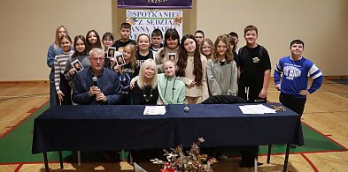 Fotorelacja: Sędzia Anna Maria Wesołowska w SP3 Myszków-58029