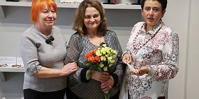 Wystawa z cyklu MOJE PASJE, HOBBY pani Lucyny Bąk członkini Klubu Seniora Koziołek-60807