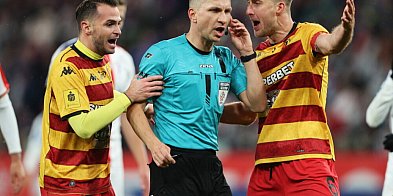 Ekstraklasa piłkarska - PZPN: sędziowie meczu w Zabrzu zawieszeni-58784