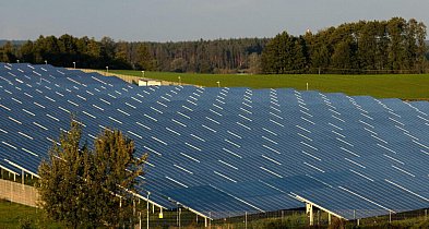Po raz pierwszy farmy słoneczne i wiatrowe wytworzyły na świecie więcej energii ni-57900