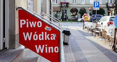 Ministerstwo Zdrowia chce poszerzenia zakazu sprzedaży alkoholu stacjonarnie i onl-58117