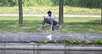 Tygodniowy detoks od mediów społecznościowych zmniejsza objawy depresji o 25 proc.-60431