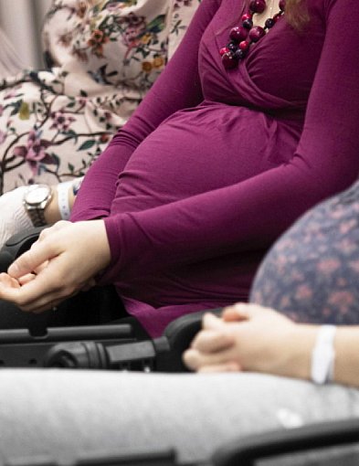 Ekspertka: ciąża i poród nadal pozostają obszarami pełnymi emocji i pozanaukowych-61452