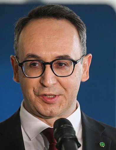 Klimczak: polskie firmy przystąpią do przetargu na szybkie pociągi we współpracy z-61772