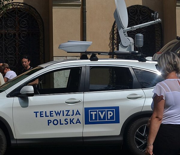 Zmiany w Telewizji Polskiej. Te kanały mogą przejść do historii-57088
