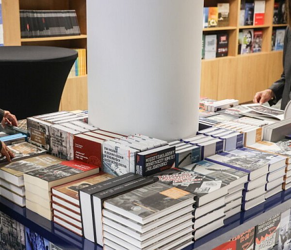 W piątek po raz siódmy odbędzie się Noc Księgarń-58054