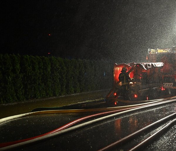 Straż pożarna: siedem osób rannych podczas ulew i silnych wiatrów-59048