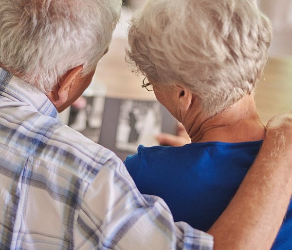 Seniorzy mają powód do radości. Projekt „Godna emerytura” trafił do Sejmu-59157