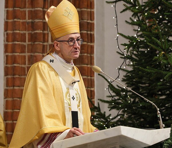 Abp Galbas do małżonków: dziękuję, że jesteście dla Kościoła świadectwem miłości-61678