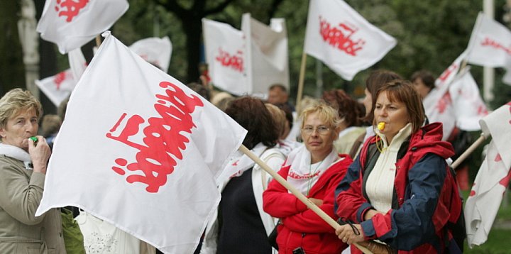 Oświatowa „S” oflaguje szkoły i przedszkola protestując-59514