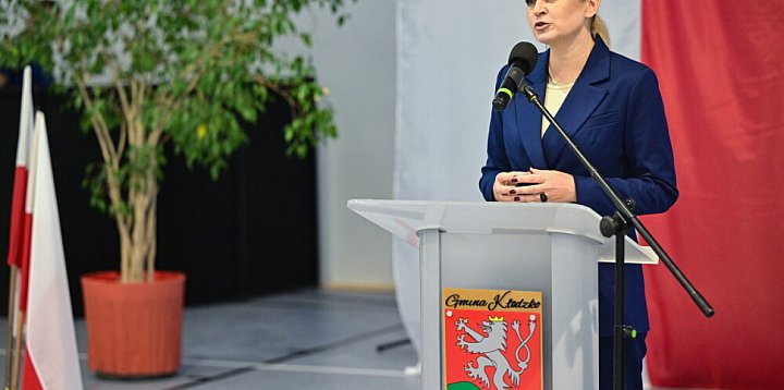 Dolnośląskie: Barbara Nowacka odwiedziła placówki wyrem-60448