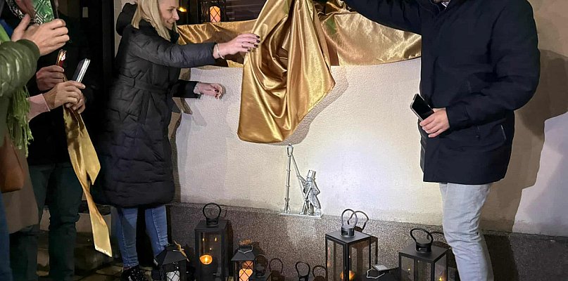 Latarnik i Zielarka na Szlaku Tradycji w Żarkach. - 59060