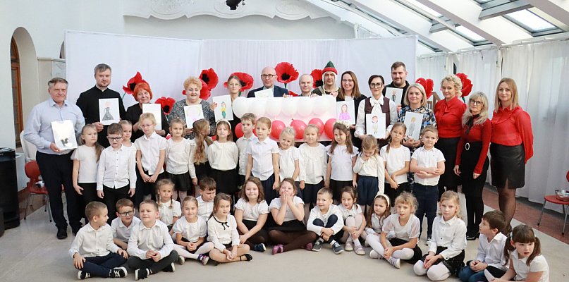 Turniej POLSKA NA WESOŁO w Przedszkolu w Koziegłowach! - 59252