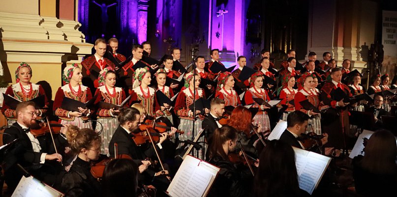 Fotorelacja: Koncert Zespół Pieśni i Tańca "Śląsk" w Koziegłówkach - 60456