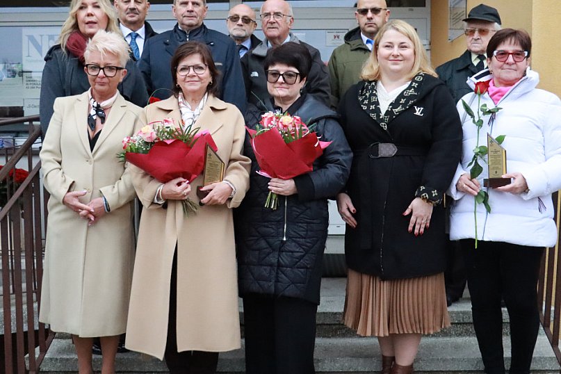 Fotorelacja: Odsłonięcie tablicy pamiątkowej oraz Biała Sobota w Poraju