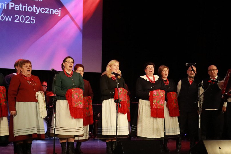 Fotorelacja II: XXVIII Wojewódzki Festiwal Pieśni Patriotycznej w Myszkowie