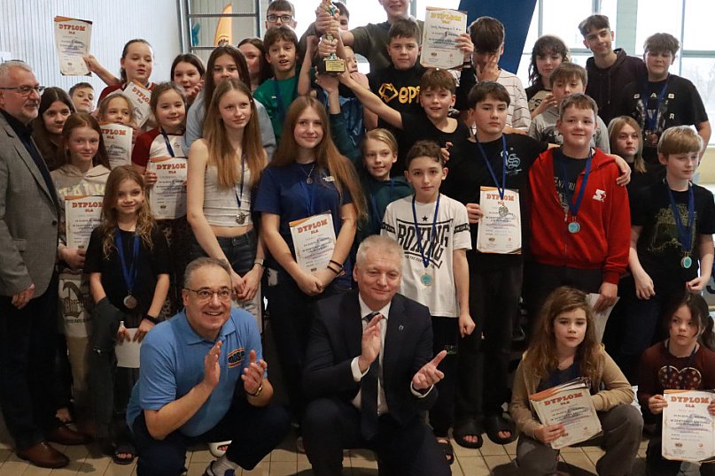 Fotorelacja II: Zawody pływackie w MOSiR Myszków