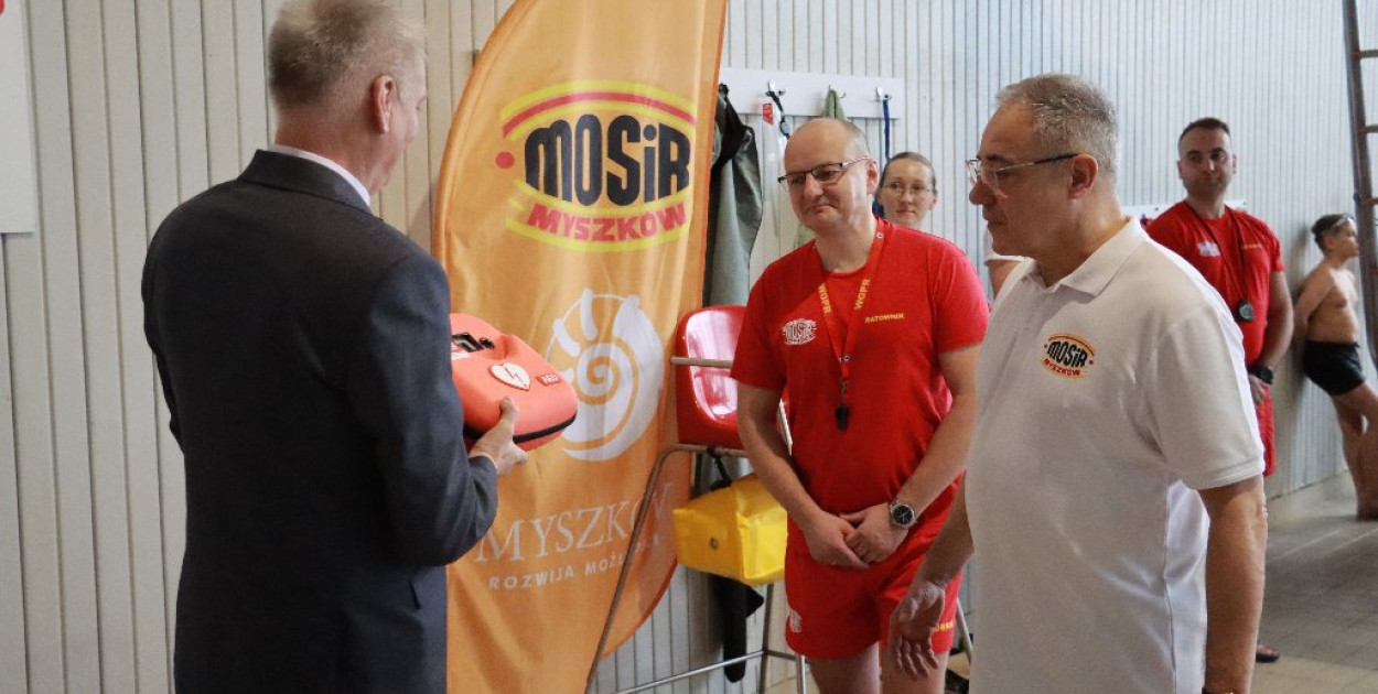 Sportowe emocje i realna troska o bezpieczeństwo w MOSiR Myszków