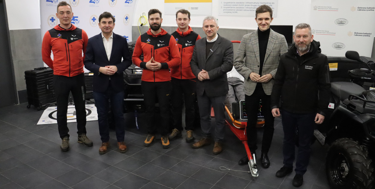 Nowe wyposażenie dla Grupy Jurajskiej GOPR dzięki Programowi OLiOC
