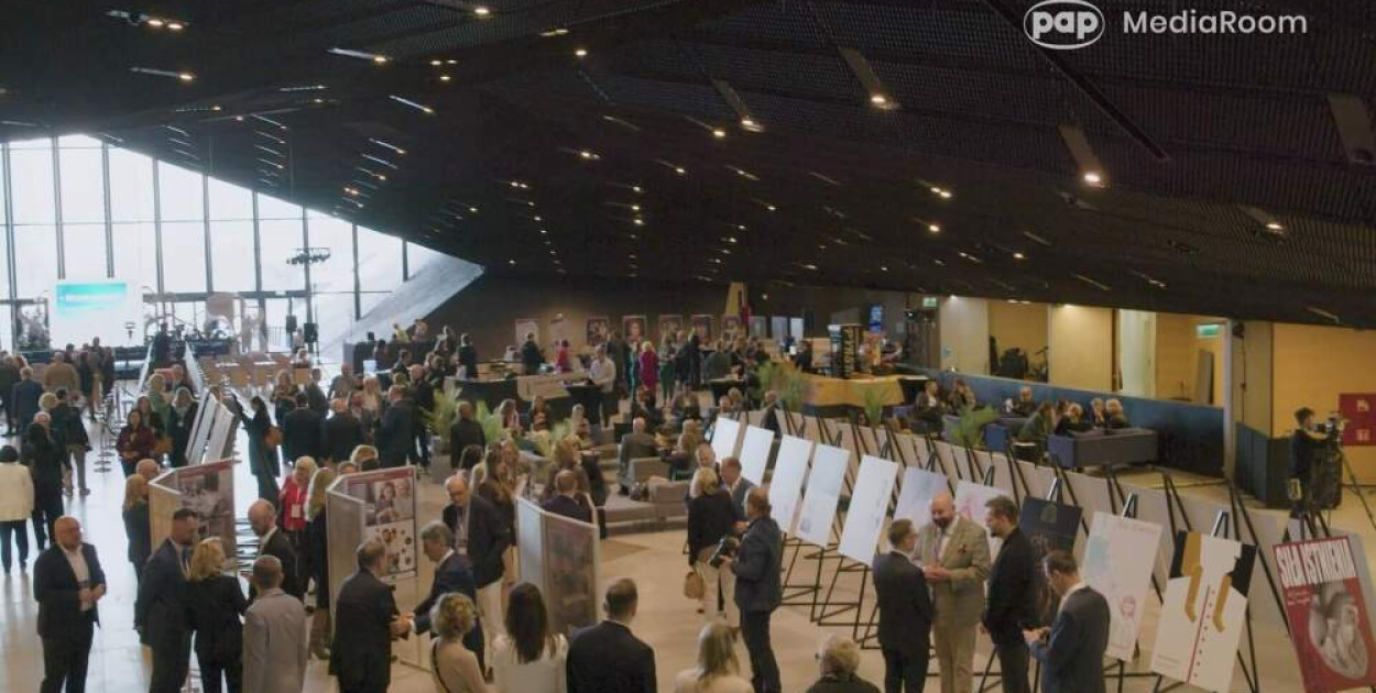 Eksperci XI Kongresu Wyzwań Zdrowotnych: za dezinformację zdrowotną pacjenci płacą